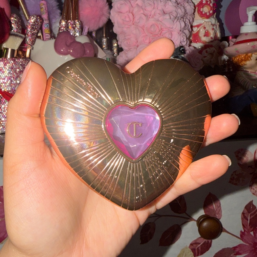 Charlotte Tilbury Heart Shaped Face Pallete